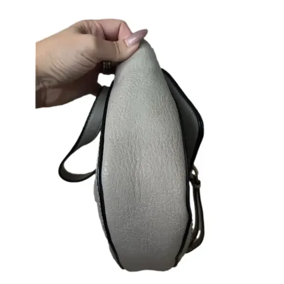 Sole Society faux leather crossbody bag - Picture 5 of 7